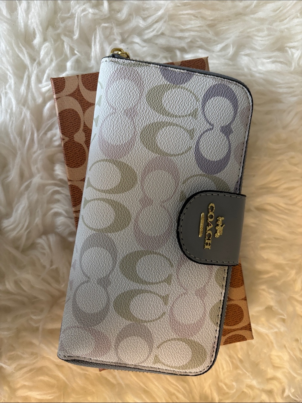 Pastel Signature Zip Card Case Wallet - Light Gray with Pastel Accents